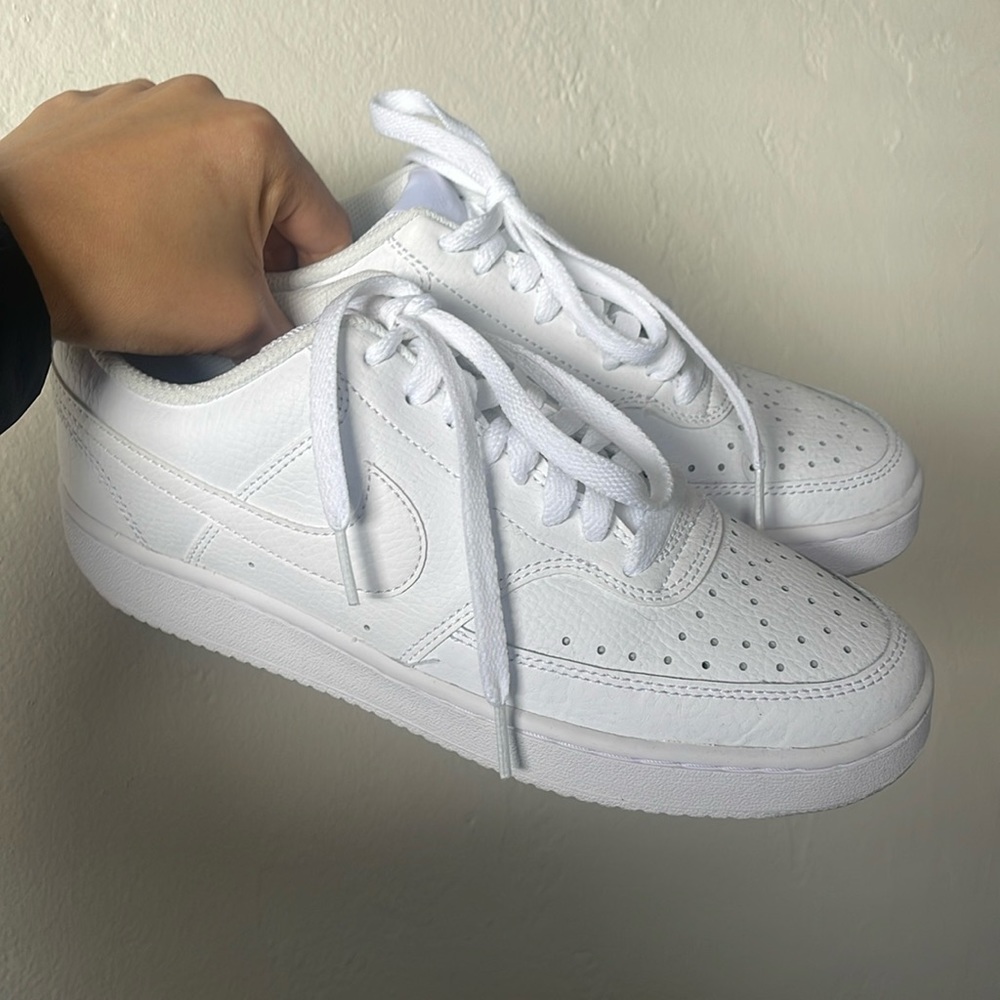 like new white nike court vision